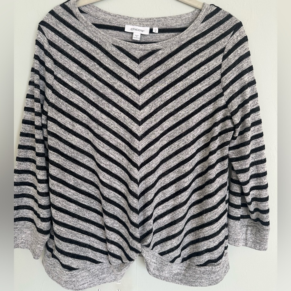 Chico's Chevron Patterned Knit Top in Black and Gray
